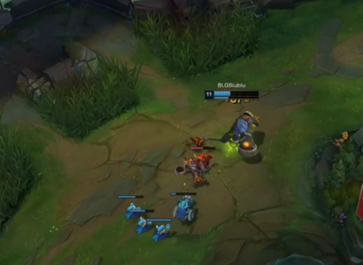 虎牙最豪横的解说，一针见血指出BLG最大问题，观众：保护