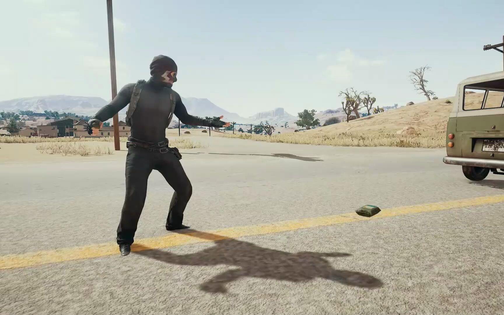 PUBG：C4+汽油桶打造地对空导弹 专克滑翔机！