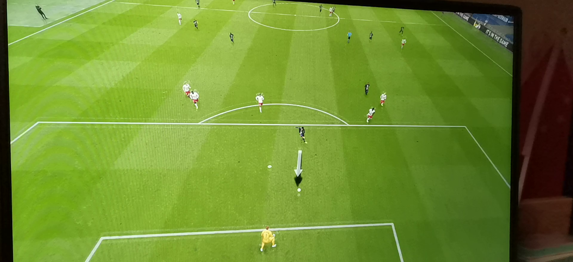 实况足球：有没有大佬解释一下越位规则