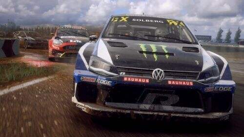 《尘埃拉力赛》游戏有多少视角？