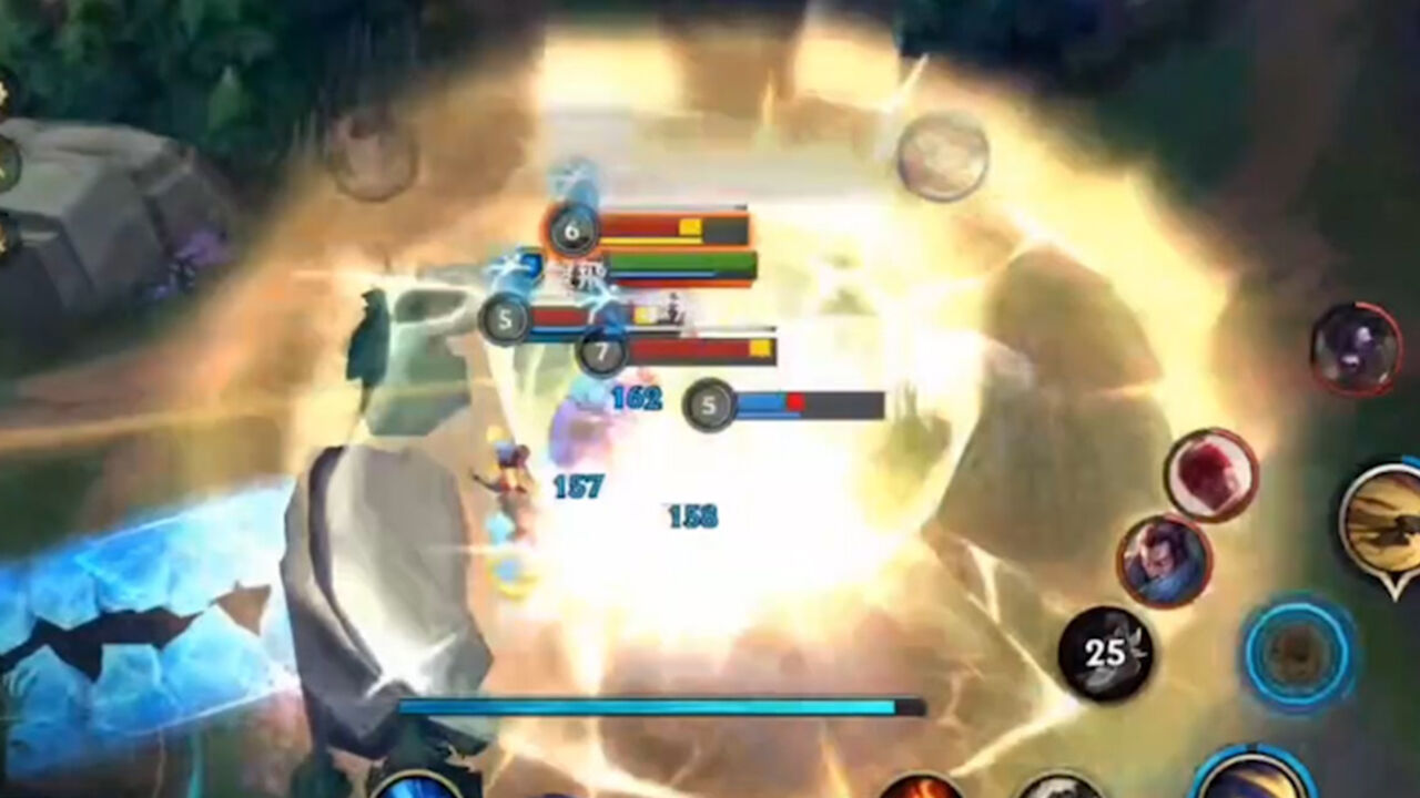 英雄联盟：激斗峡谷：【英雄联盟手游】版本之父？