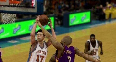 《NBA2K12》背打技巧（键盘）