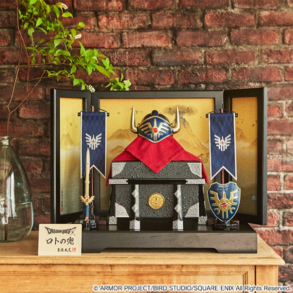 《勇者斗恶龙》主题联动新品公开：经典罗德头盔&武器盾牌