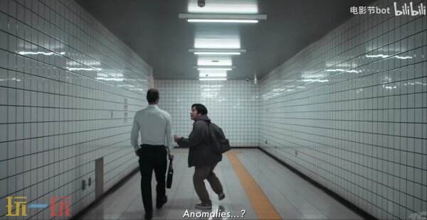 步行模拟游戏《8号出口》改编电影新预告发布