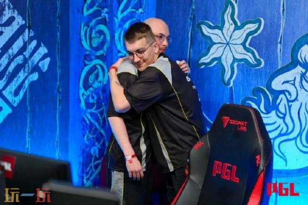 DOTA2 PGL瓦拉几亚S5第四日赛果！两支中国战队进入2-2组