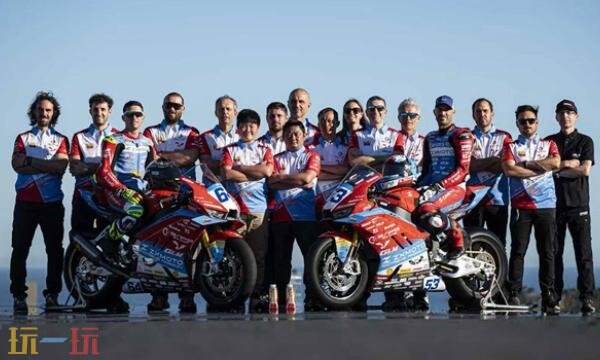 张雪摩托车夺冠的车手是谁 张雪摩托车夺冠骑手介绍