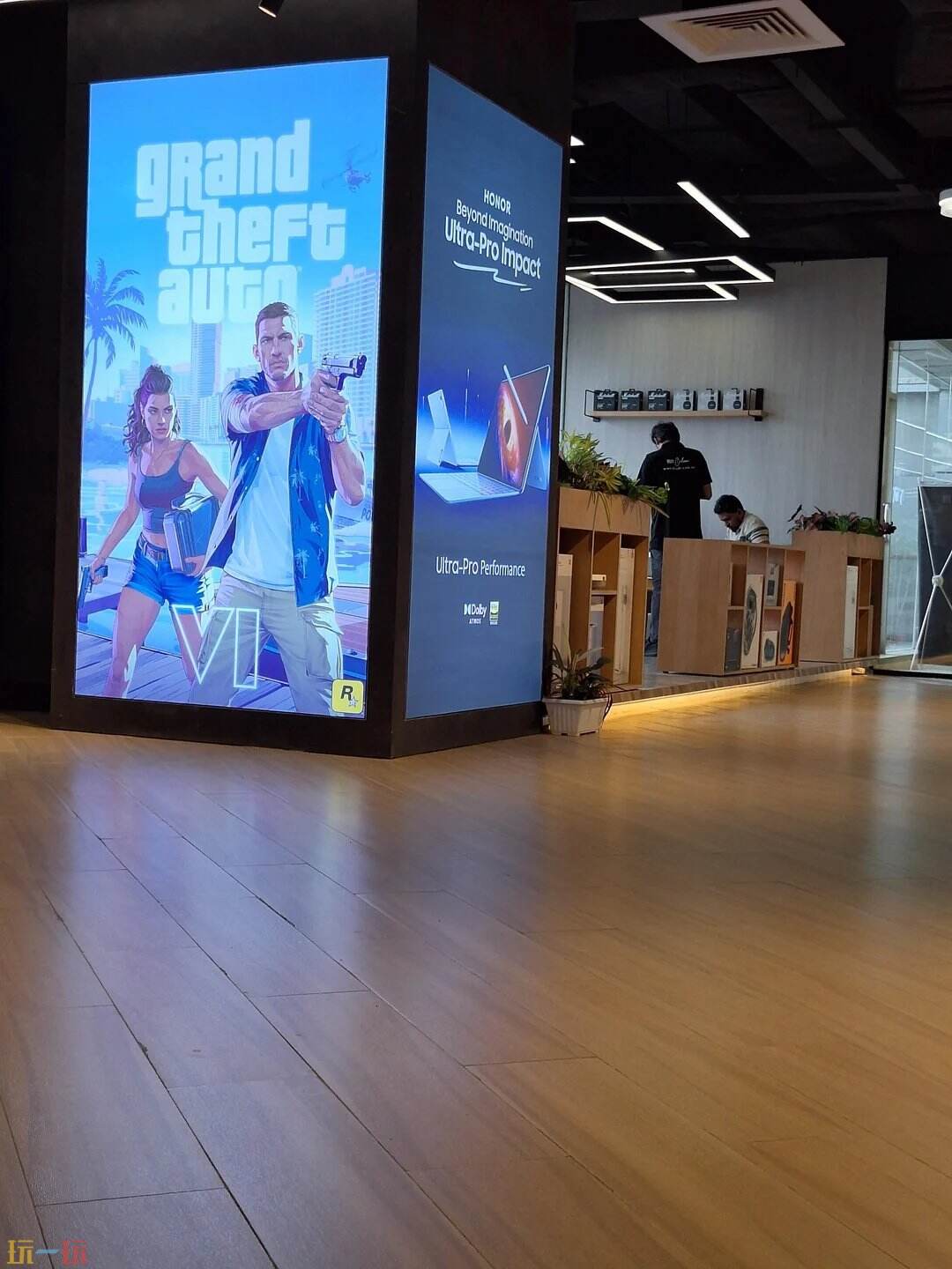 《GTA6》广告惊现孟加拉国商场,店家疑似"蹭热度"搞免费营销