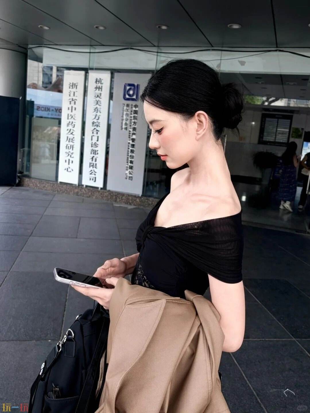 别催更了，先看美女！《黑神话：钟馗》贺岁小厨娘脸模美照更新