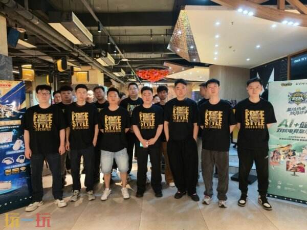山城登顶，铁血归来《街头篮球》AG 糖老师・飞猪・战车战队巡礼