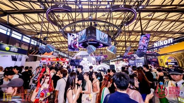 重磅图集｜光影狂欢！2026 ChinaJoy E4 次元视界各大影像品牌亮点合集