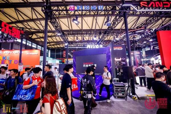重磅图集｜光影狂欢！2026 ChinaJoy E4 次元视界各大影像品牌亮点合集