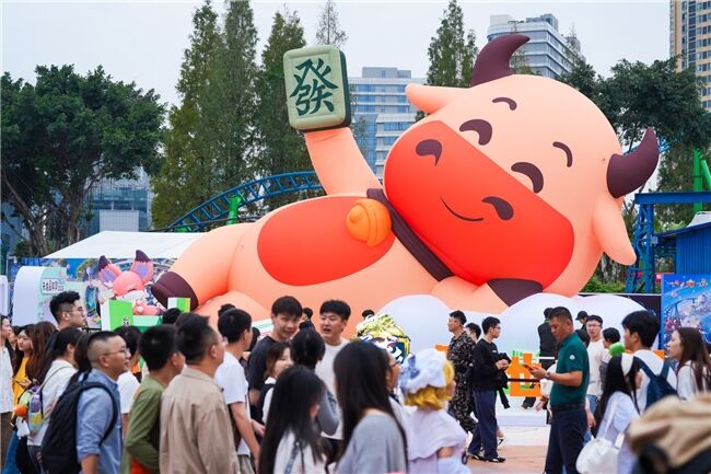 双子塔下都是天龙老熟人，成都天龙玩家这波聚会排面拉满